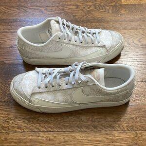 Nike Blazer Low ‘77 SE Floral Jacquard Sneakers size 8